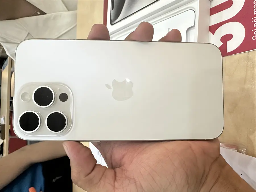 Khách hàng review Điện thoại iPhone 15 Pro Max 256GB 56