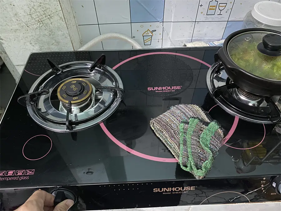 Khách hàng review Bếp ga đôi Sunhouse SHB307MT 11