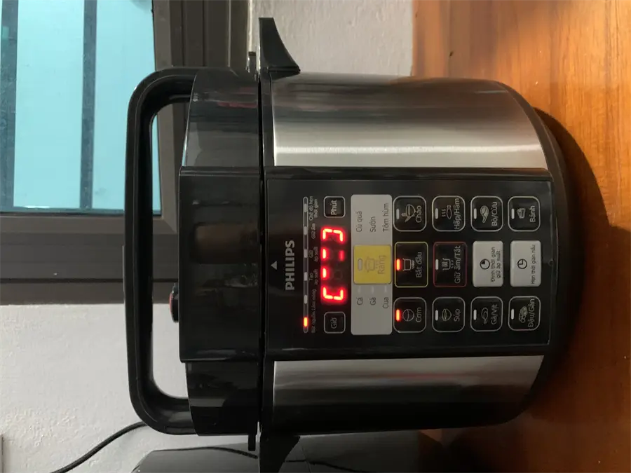 Khách hàng review Nồi áp suất điện Philips HD2136/66 5 lít 2