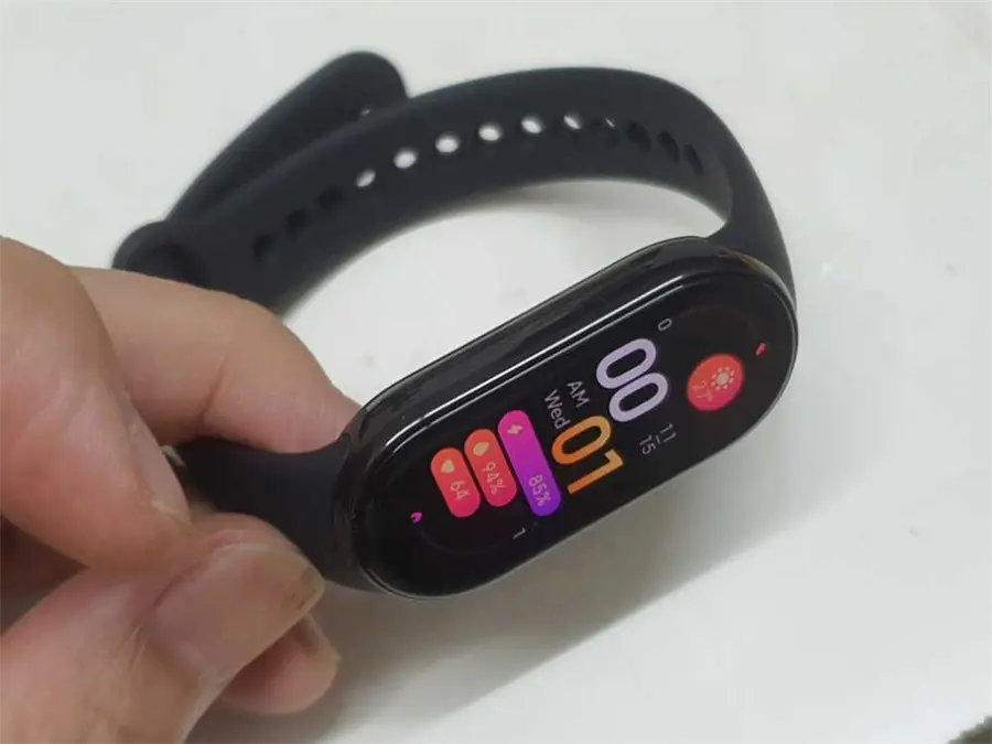 Khách hàng review Vòng đeo tay thông minh Mi Band 8 14