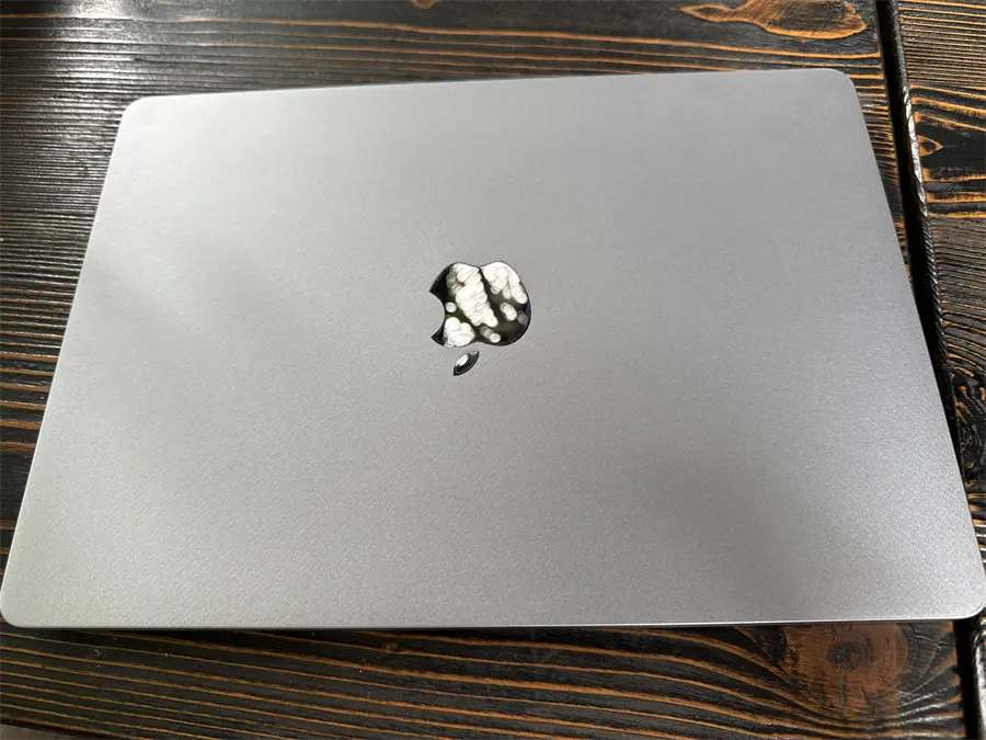 Khách hàng review Laptop Apple MacBook Air 13 inch M2 8GB/256GB (MLXW3SA/A) 1