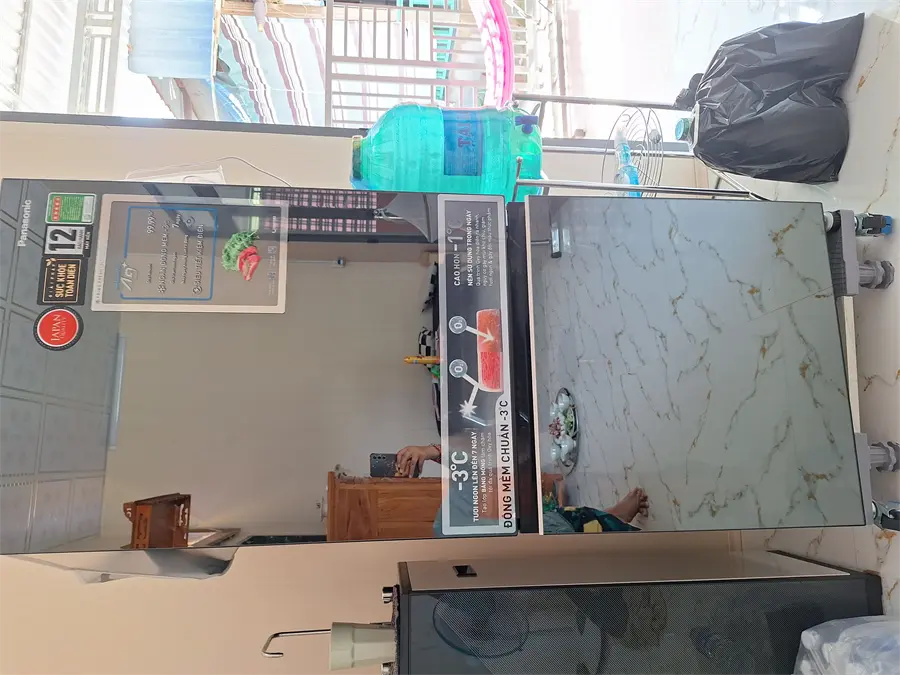 Khách hàng review Tủ lạnh Panasonic Inverter 255 lít NR-BV281BGMV 22