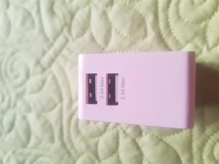 Khách hàng review Adapter sạc 2 cổng USB 17W Dual Xmobile DS730-DB 1