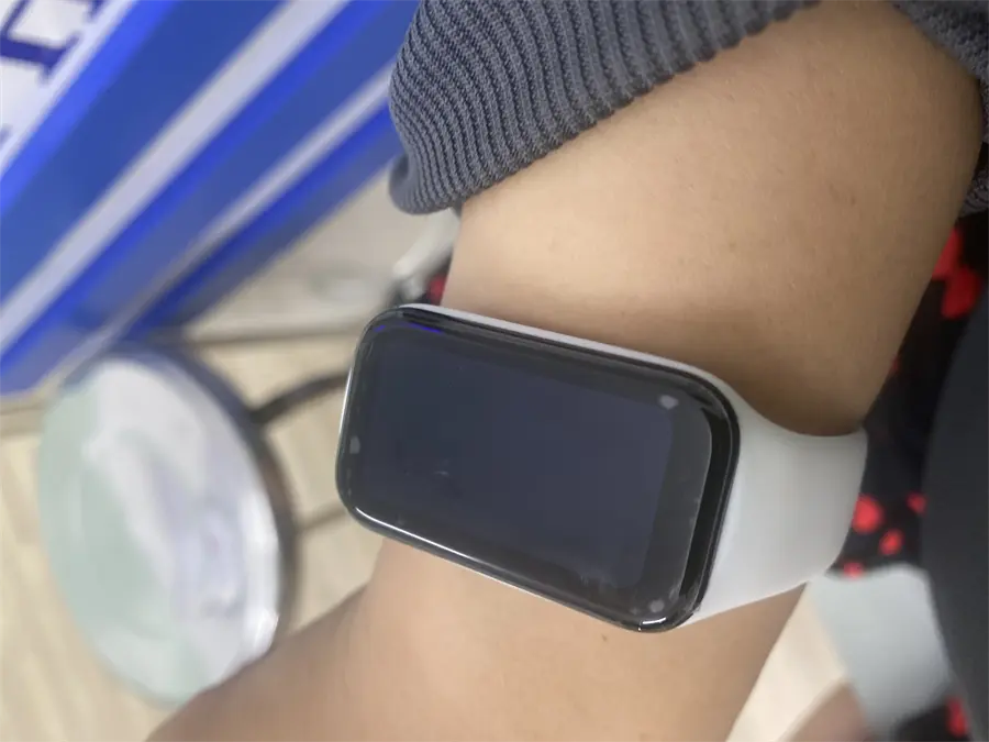 Khách hàng review Vòng đeo tay thông minh Xiaomi Redmi Band 2 1