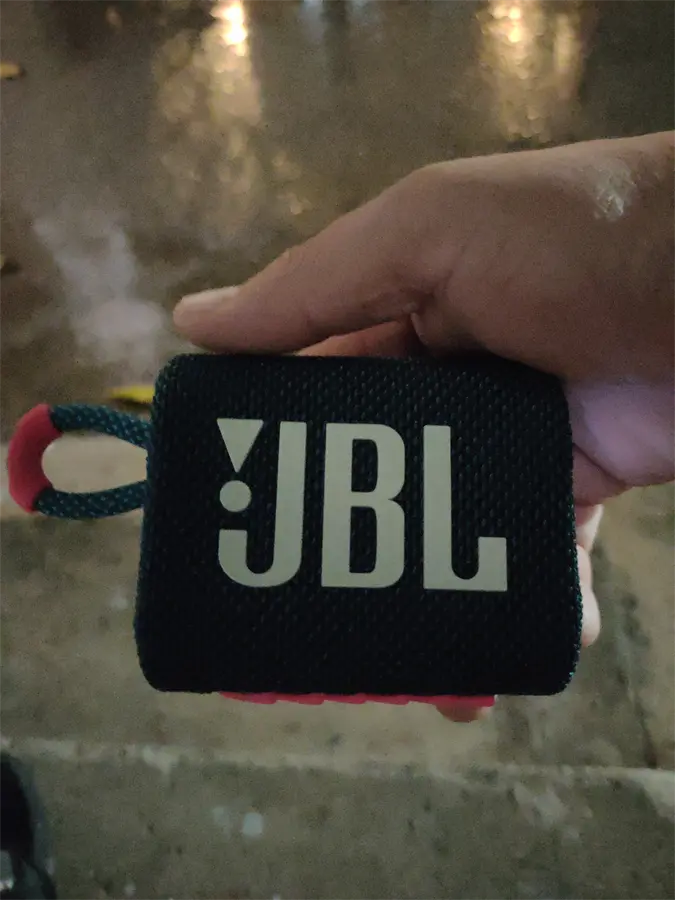 Khách hàng review Loa Bluetooth JBL Go 3 8