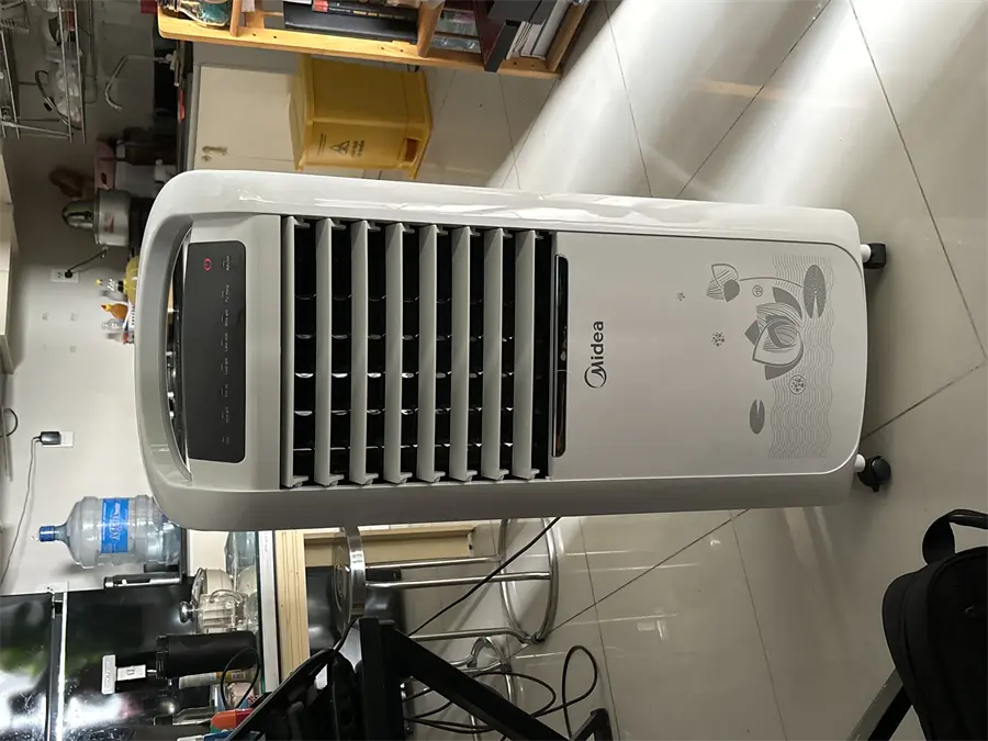 Khách hàng review Quạt điều hòa Midea AC200-19WV 100W 1