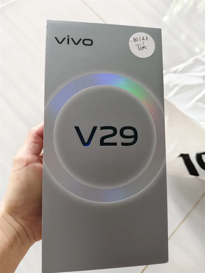 Khách hàng review Điện thoại vivo V29 5G 1