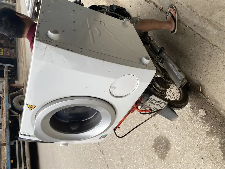 Khách hàng review Máy sấy thông hơi Electrolux UltimateCare 8.5 kg EDV854J3WB 1