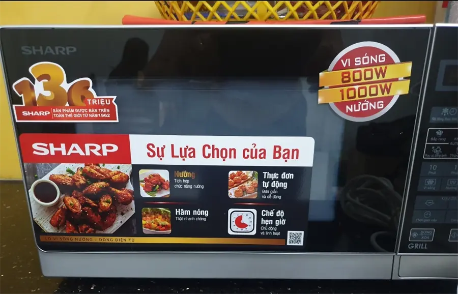 Khách hàng review Lò vi sóng có nướng Sharp R-G272VN-S 20 lít 1
