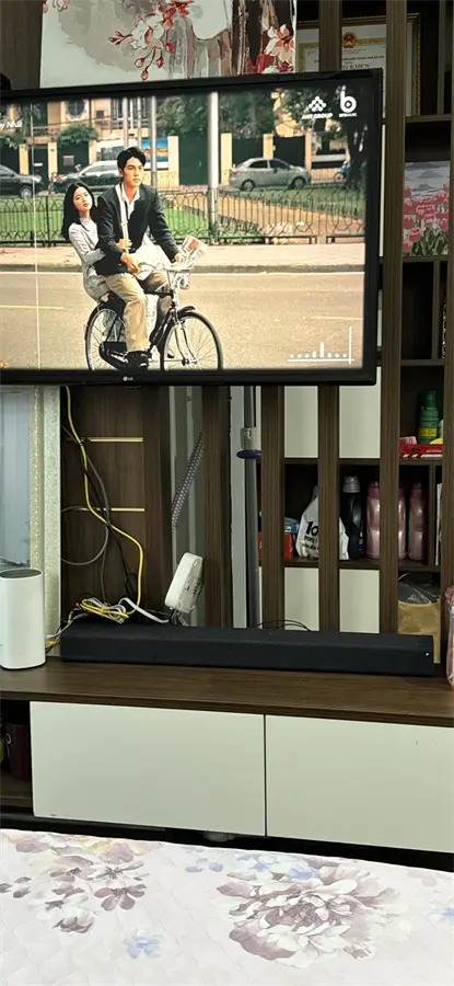 Khách hàng review Loa thanh LG SP2 100W 5