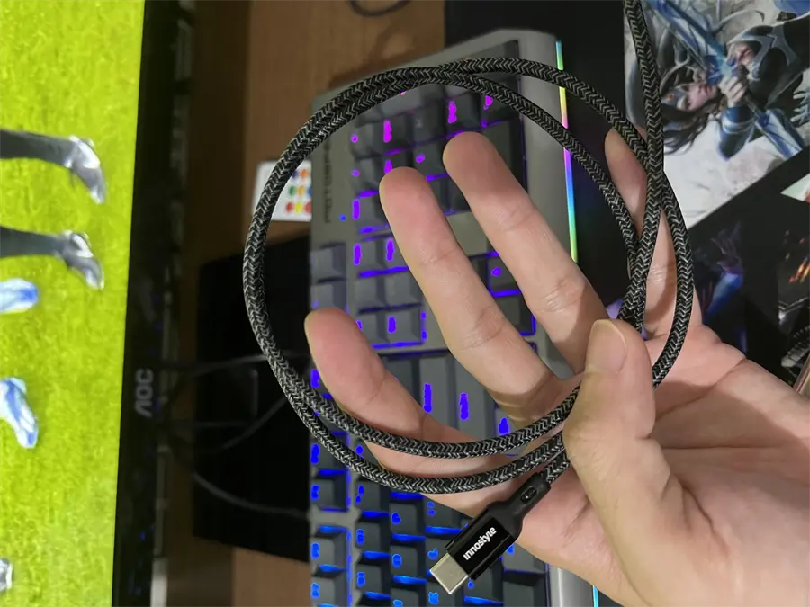Khách hàng review Cáp sạc nhanh và truyền dữ liệu Type-C - Type-C 60W 1.5m Innostyle Powerflex ICC150AL 1