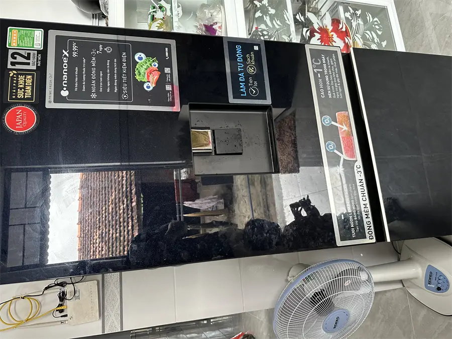 Khách hàng review Tủ lạnh Panasonic Inverter 300 lít NR-BV331WGKV 7