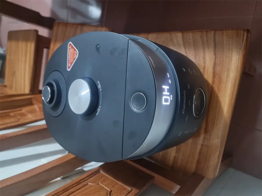 Khách hàng review Nồi cơm áp suất cao tần Cuckoo 1.08 lít CRP-LHTR0609F/BKSIVNCV 1