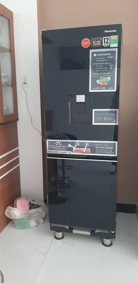 Khách hàng review Tủ lạnh Panasonic Inverter 300 lít NR-BV331WGKV 11