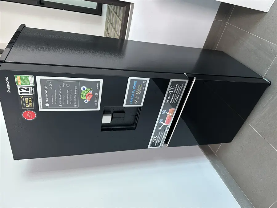 Khách hàng review Tủ lạnh Panasonic Inverter 300 lít NR-BV331WGKV 10