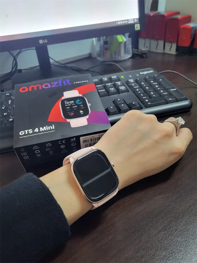 Khách hàng review Đồng hồ thông minh Amazfit GTS 4 mini 41.8mm 4