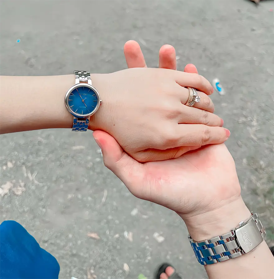 Khách hàng review Đồng hồ CITIZEN L 28 mm Nữ EM0990-81L 2