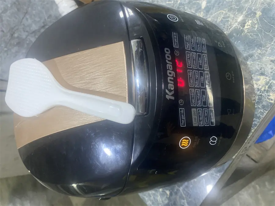 Khách hàng review Nồi cơm điện tử Kangaroo 1.8 lít KG18DR8 2