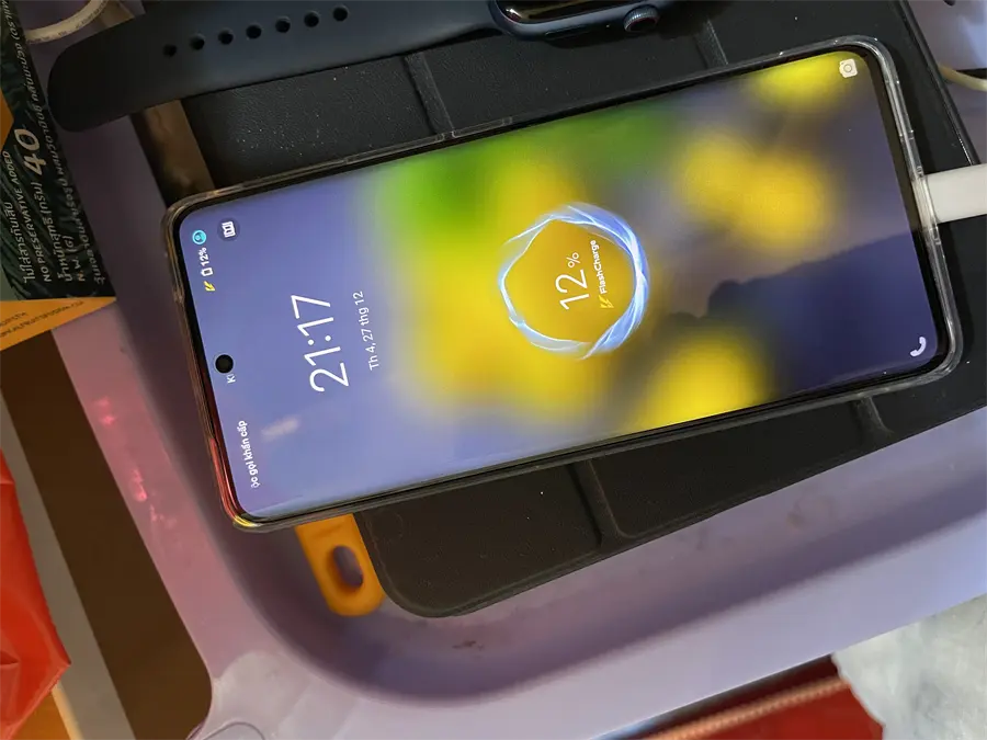 Khách hàng review Điện thoại vivo V25 Pro 5G 1