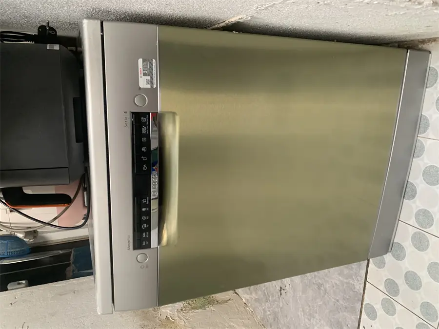 Khách hàng review Máy rửa chén độc lập Bosch SMS4EKI06E 9