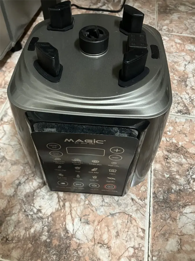 Khách hàng review Máy làm sữa hạt đa năng Magic A-96 bạc 1