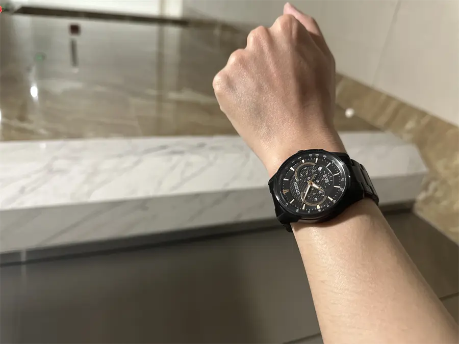 Khách hàng review Đồng hồ CITIZEN 42 mm Nam AN8195-58E 1