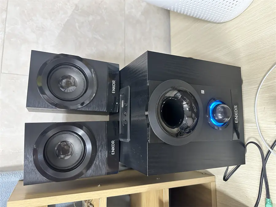 Khách hàng review Loa vi tính Bluetooth Enkor E700 Đen 4