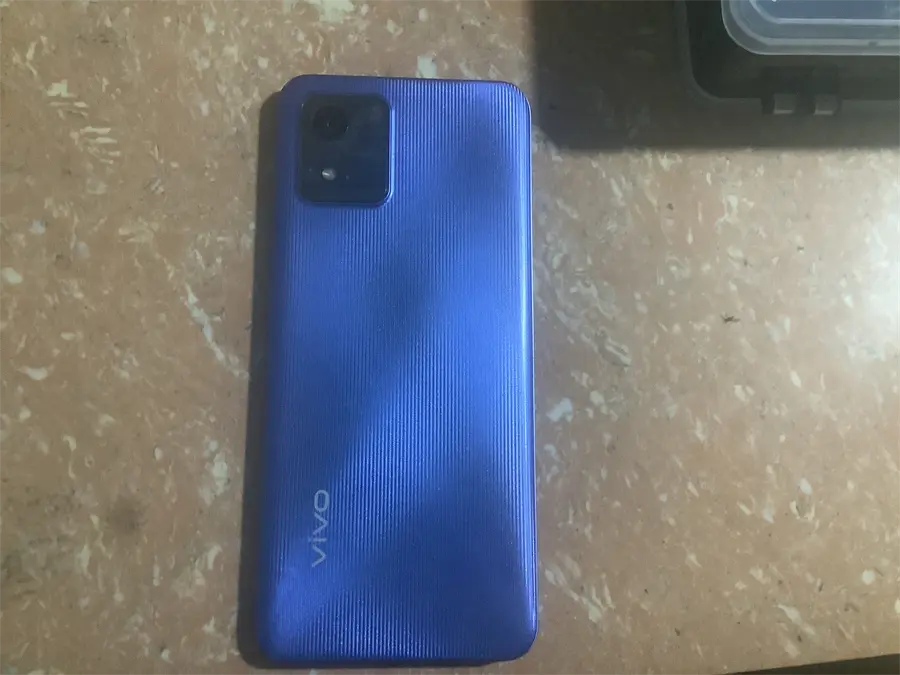Khách hàng review Điện thoại vivo Y01 3