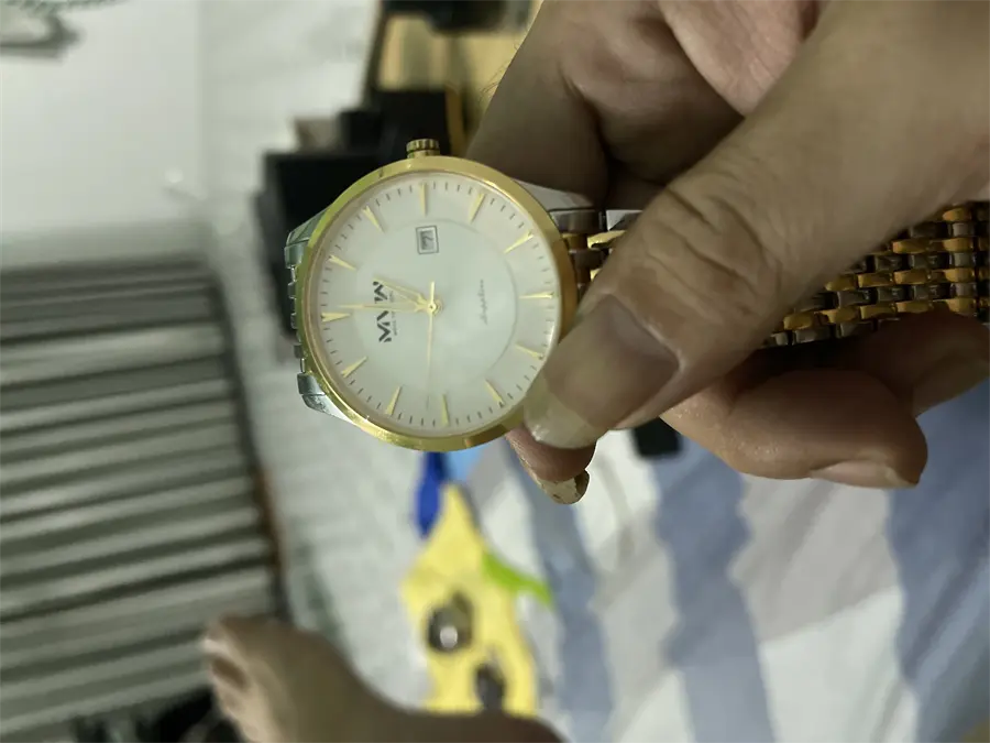 Khách hàng review Đồng hồ MVW 40 mm Nam MS064-01 1