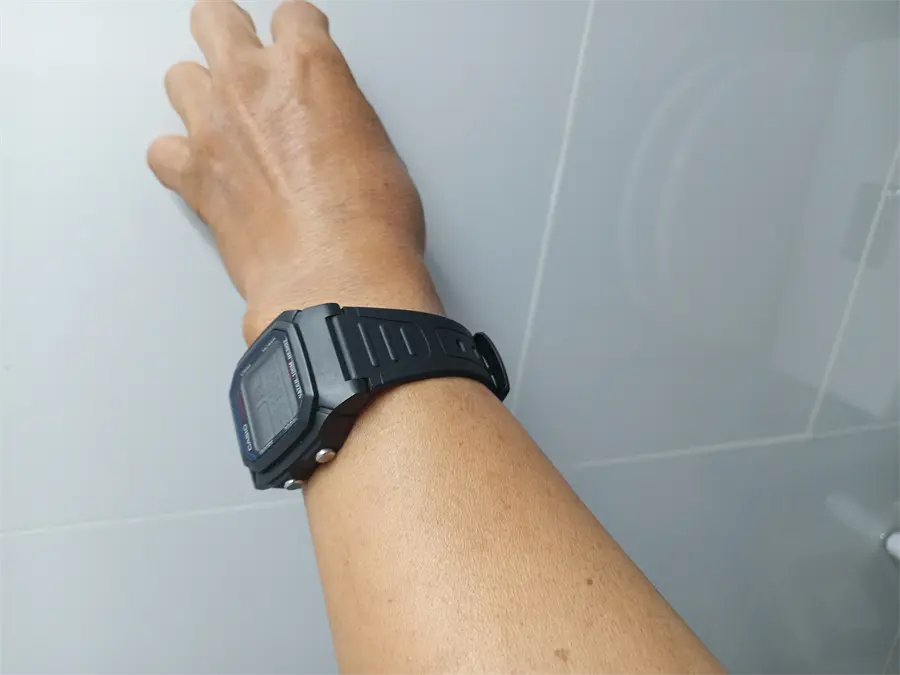 Khách hàng review Đồng hồ CASIO Timeless 36.8 mm Nam W-800H-1AVDF 6