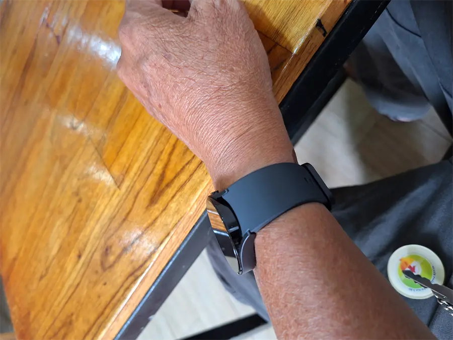 Khách hàng review Đồng hồ thông minh Samsung Galaxy Watch5 40mm 1