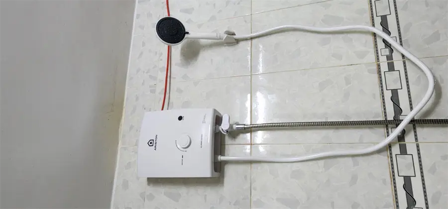 Khách hàng review Máy nước nóng trực tiếp Ariston 4500W AURES EASY 4.5 D 3