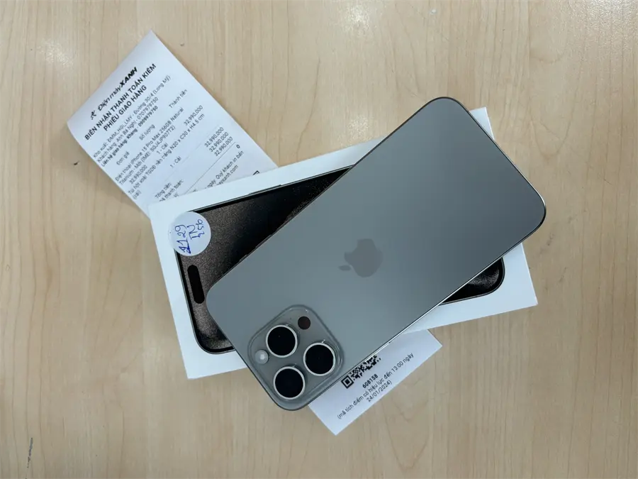 Khách hàng review Điện thoại iPhone 15 Pro Max 256GB 61