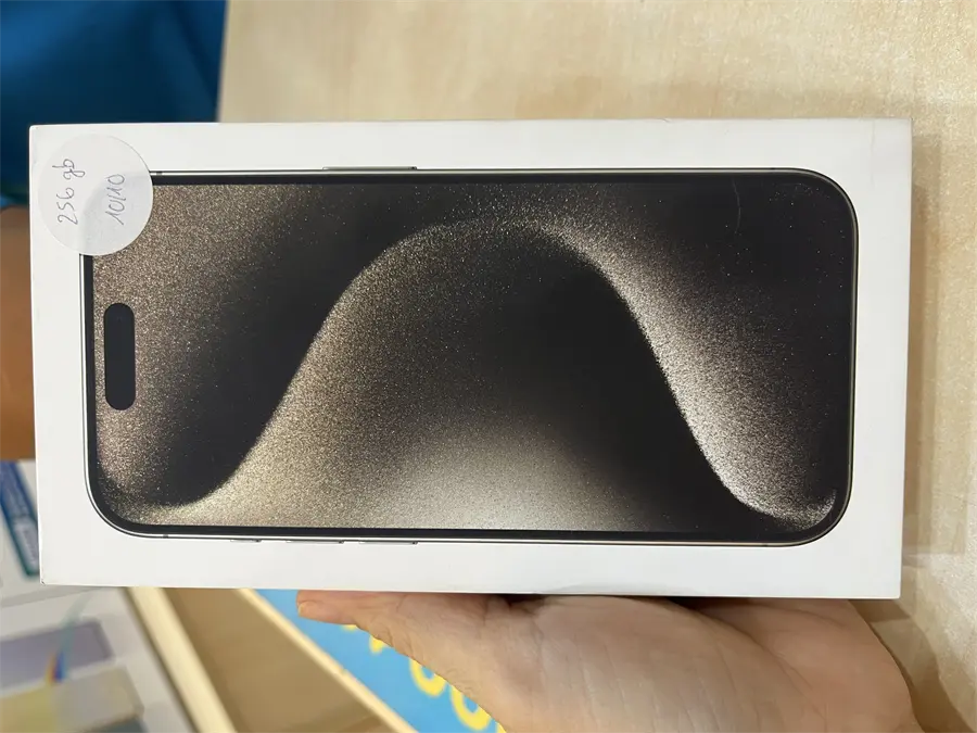 Khách hàng review Điện thoại iPhone 15 Pro 256GB 3