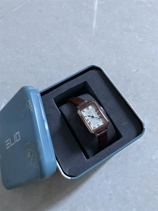 Khách hàng review Đồng hồ ELIO 21 mm Nữ EL090-01 1