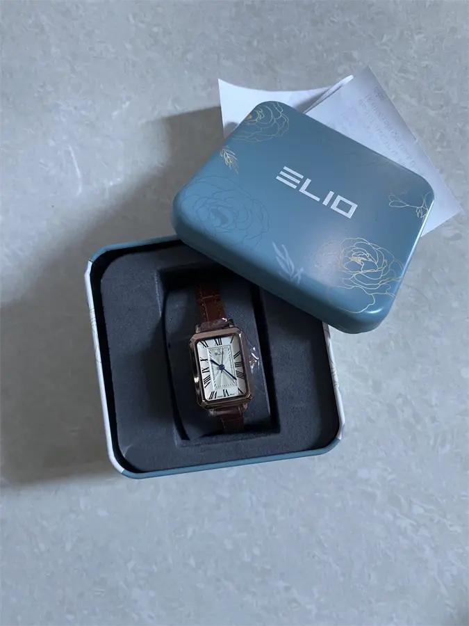 Khách hàng review Đồng hồ ELIO 21 mm Nữ EL090-01 2