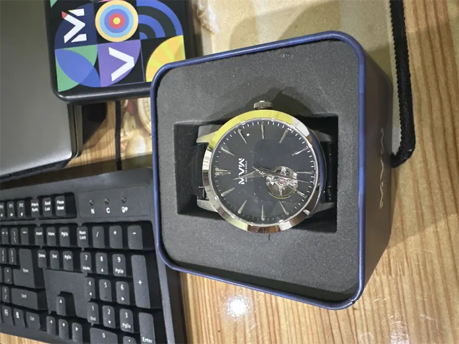 Khách hàng review Đồng hồ MVW Star 41 mm Nam MLA084-01-S2 1