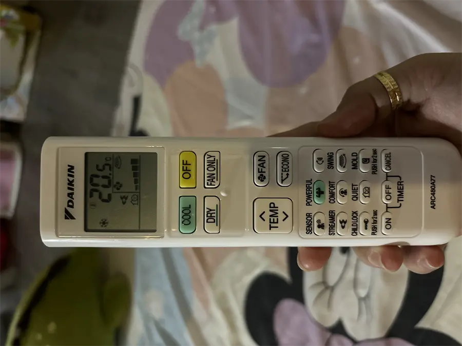 Khách hàng review Máy lạnh Daikin Inverter 1 HP FTKY25WMVMV 24