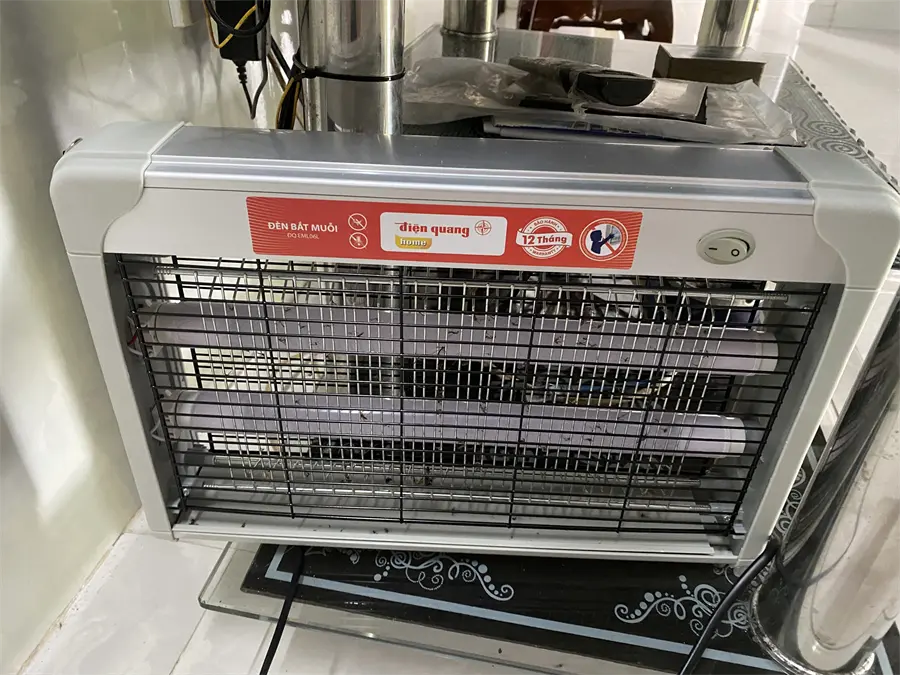 Khách hàng review Đèn bắt muỗi Điện Quang ĐQ EML06L 4