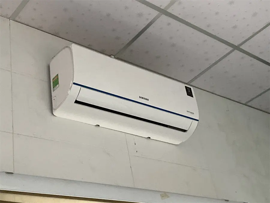 Khách hàng review Điều hòa Samsung Inverter 12000 BTU AR12TYHQASINSV 9