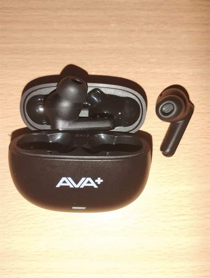 Khách hàng review Tai nghe Bluetooth True Wireless AVA  FreeGo W26 12