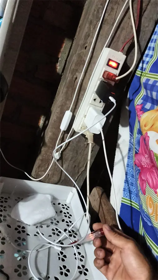 Khách hàng review Bộ Adapter Sạc 3 cổng USB Type C PD QC 3.0 GaN5 kèm Cáp Type C - Type C 1m 65W Baseus CCGAN65S5 4