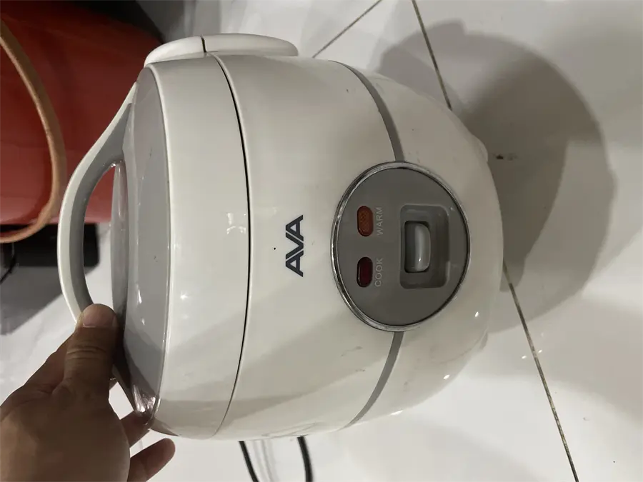 Khách hàng review Nồi cơm nắp gài AVA 1 lít JRC-100P 1