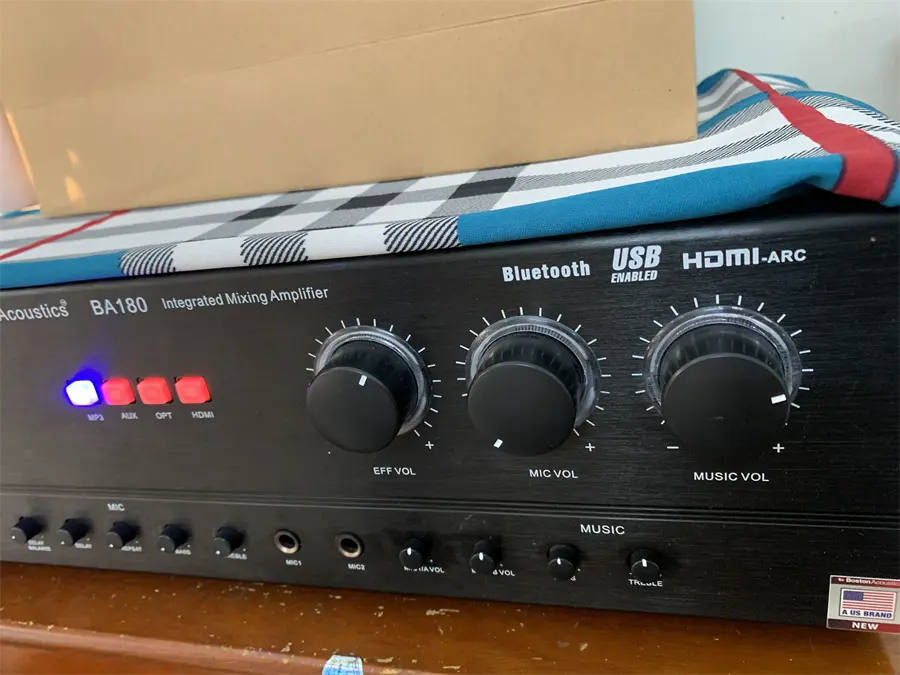 Khách hàng review Amply Boston Acoustics BA180 400W 1