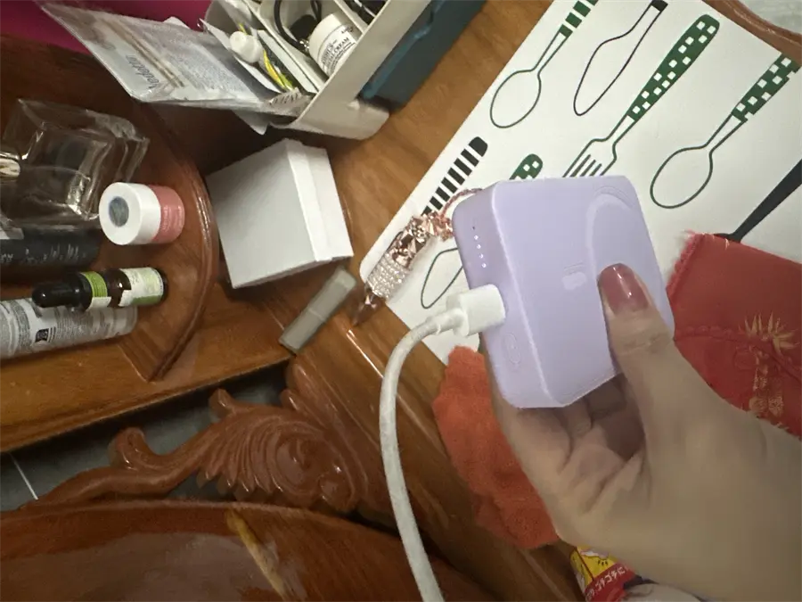 Khách hàng review Pin sạc dự phòng Polymer 10000mAh không dây Magnetic Type C PD 20W Xmobile T156 9
