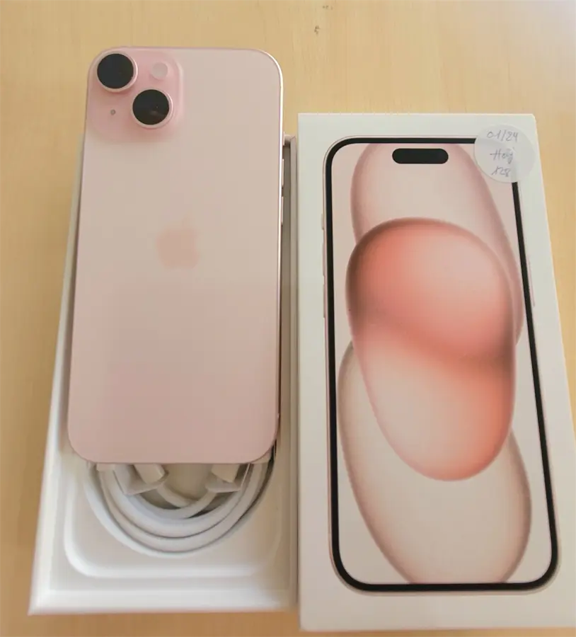 Khách hàng review Điện thoại iPhone 15 128GB 38
