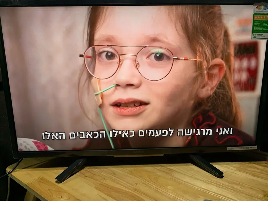Khách hàng review Google Tivi Sony 32 inch KD-32W830K 3