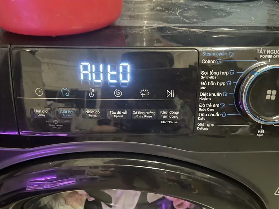 Khách hàng review Máy giặt Aqua Inverter 8.5 kg AQD-A852J BK 22