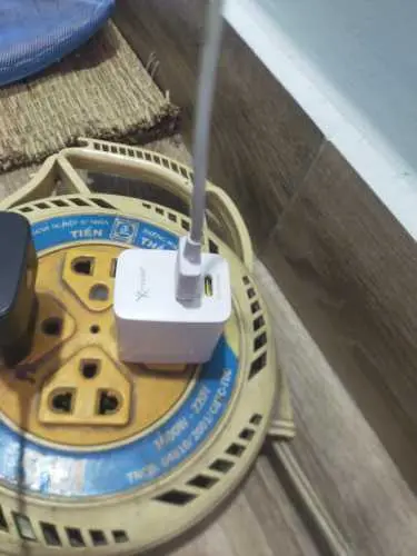 Khách hàng review Adapter Sạc 2 cổng Type C PD QC3.0 20W Xmobile TC20QP 1