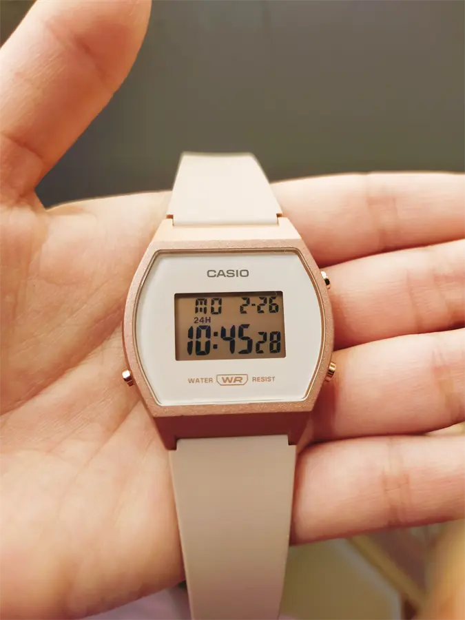 Khách hàng review Đồng hồ Casio Timeless 35 mm Nữ LW-204-4ADF 4